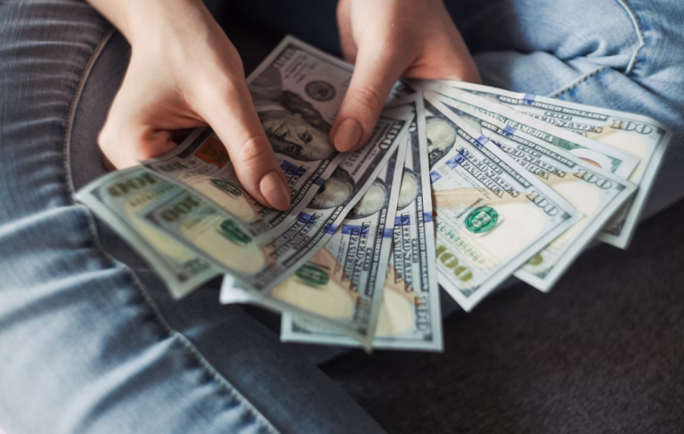 How to Create a Monthly Budget That Helps You Take Control of Your Money