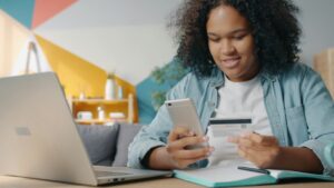 Credit Cards Rates: How APR Works and How to Pay Less