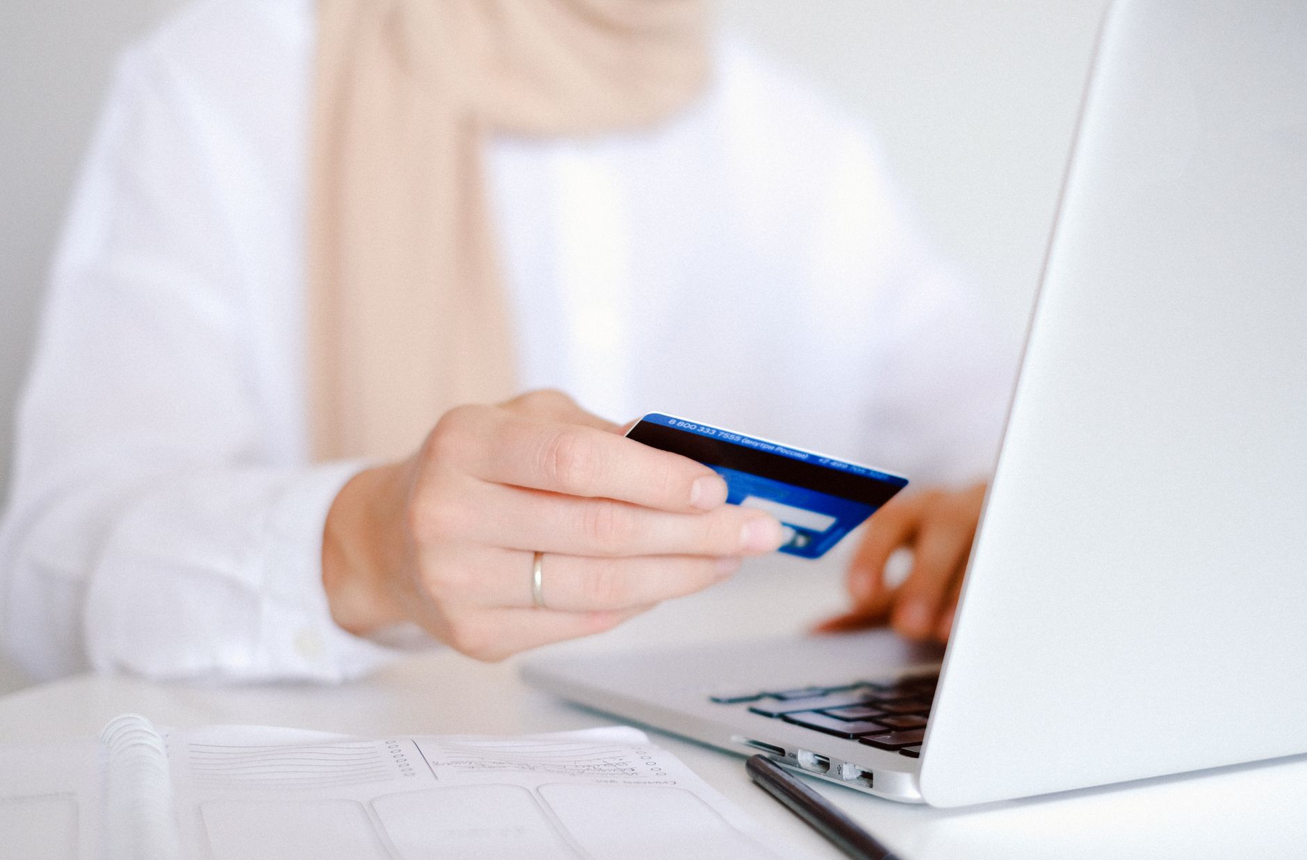 How Many Credit Cards Should You Have? Pros and Cons Explained